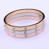 Alloy women's bracelet, new Korean version couple bracelet, rose gold light luxury export diamond-encrusted bracelet for women, in stock Application Scenario